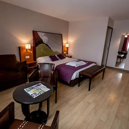 Kyriad Clermont-ferrand-sud - La Pardieu 3*