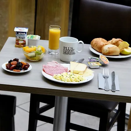 Kyriad Clermont-ferrand-sud - La Pardieu 3*
